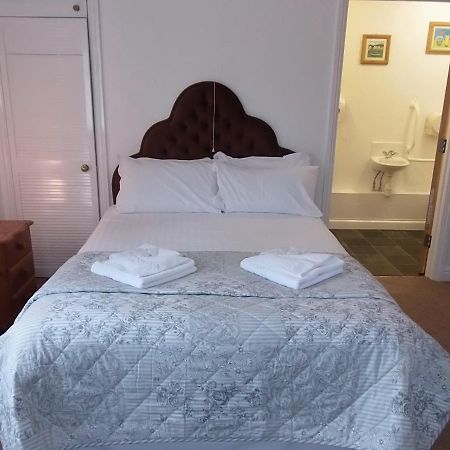 Betty Cottles Inn Okehampton Buitenkant foto