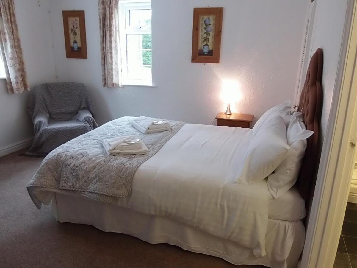Betty Cottles Inn Okehampton Buitenkant foto