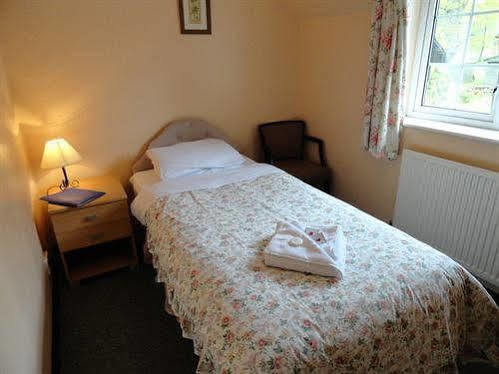 Betty Cottles Inn Okehampton Buitenkant foto